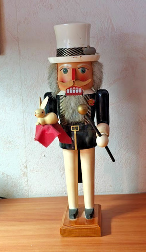 Nussknacker zauberer mit - zauberer,