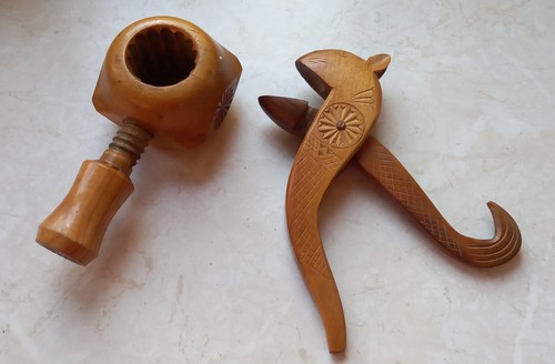 Handgeschnitzter - 2x,