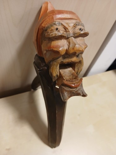 Alter nussknacker aus holz - alter,